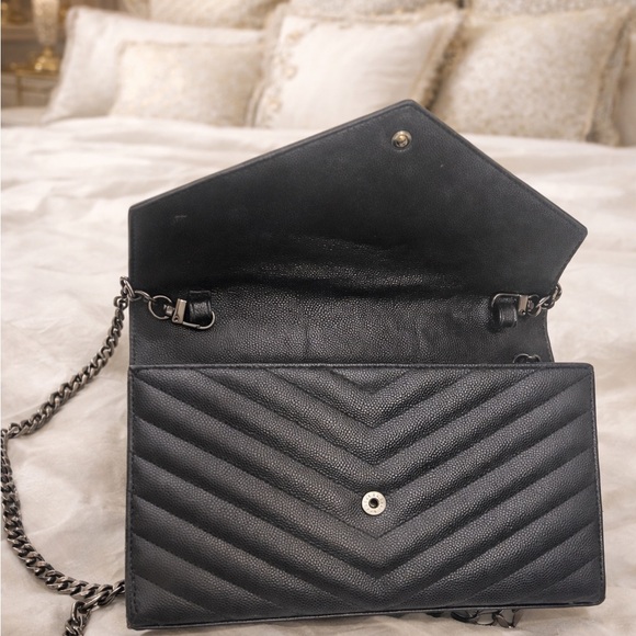 SAINT LAURENT CLASSIC CASSANDRE - Picture 2 of 8